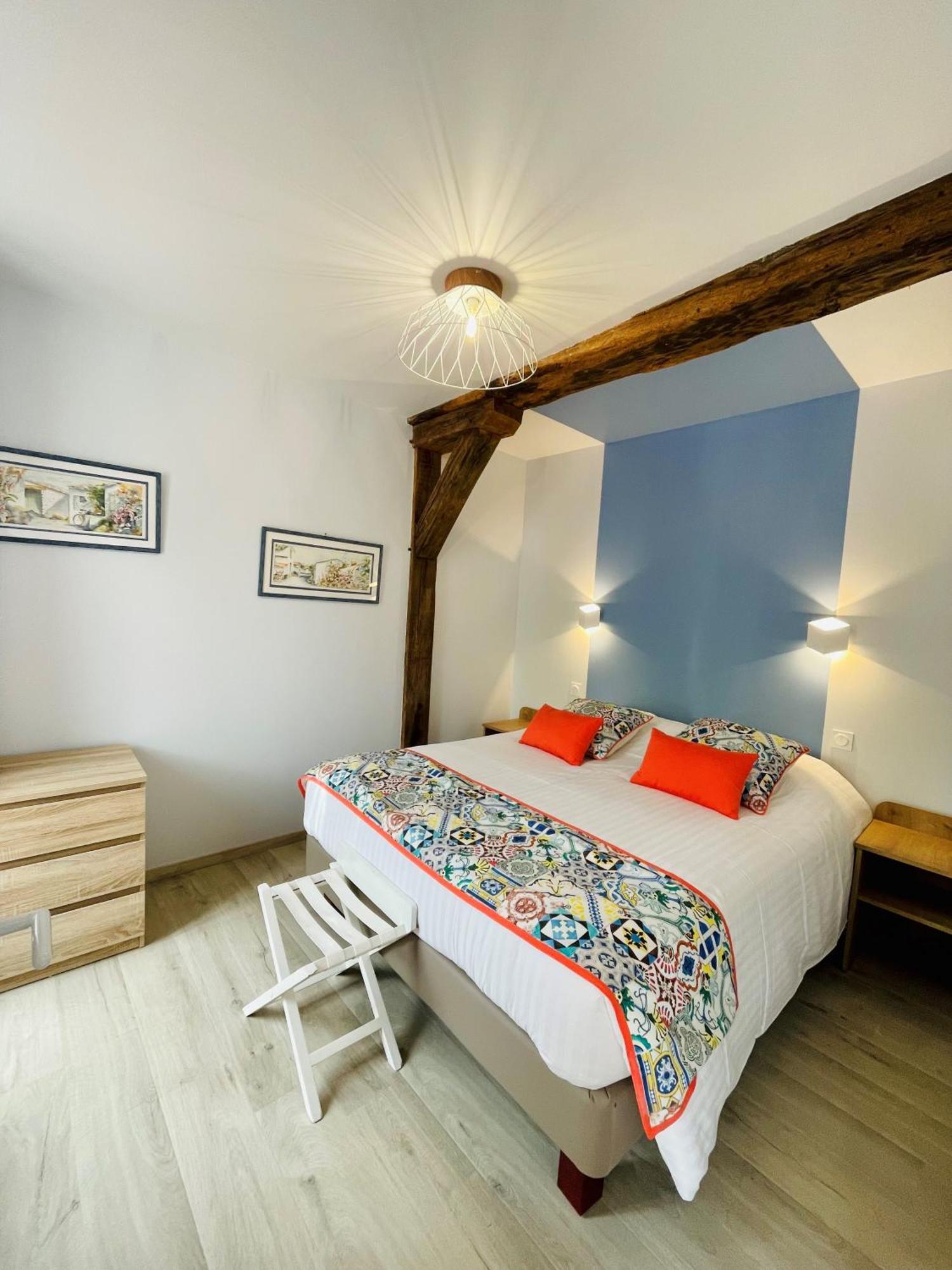 Logis Auberge Du Centre Chitenay Zewnętrze zdjęcie