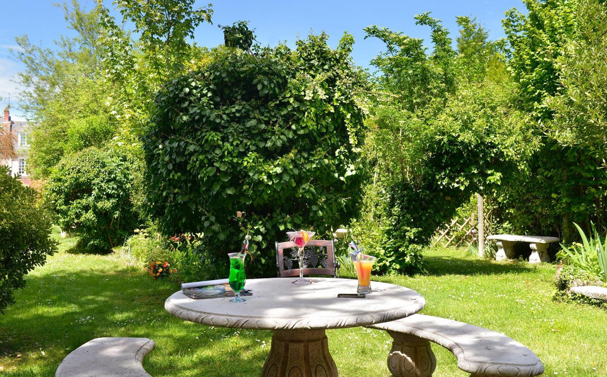 Logis Auberge Du Centre Chitenay Zewnętrze zdjęcie