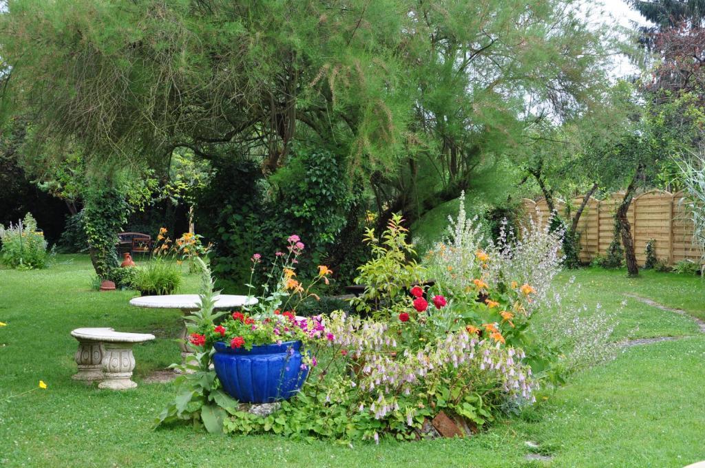 Logis Auberge Du Centre Chitenay Zewnętrze zdjęcie