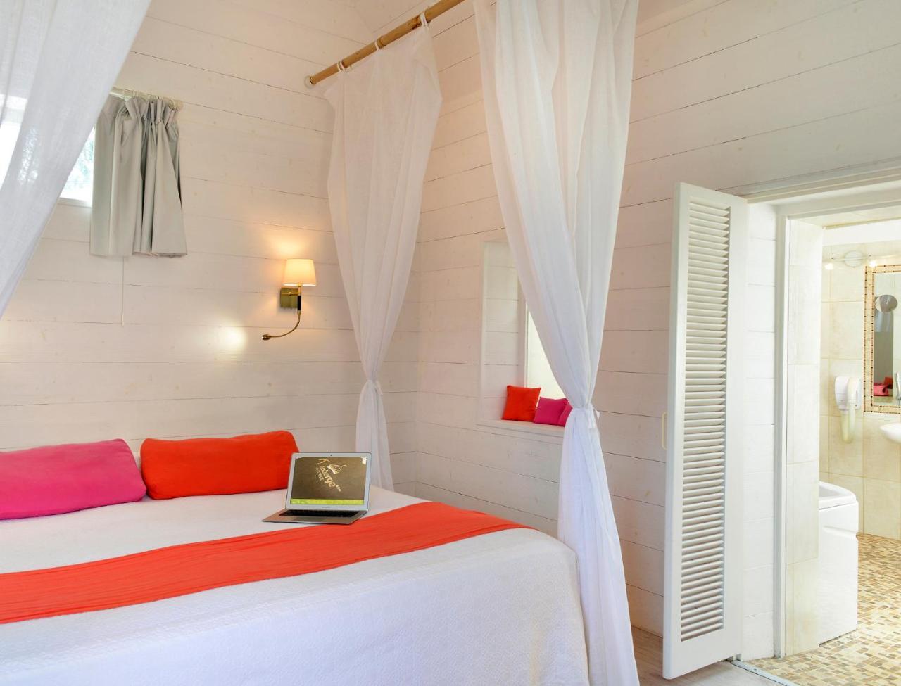 Logis Auberge Du Centre Chitenay Zewnętrze zdjęcie